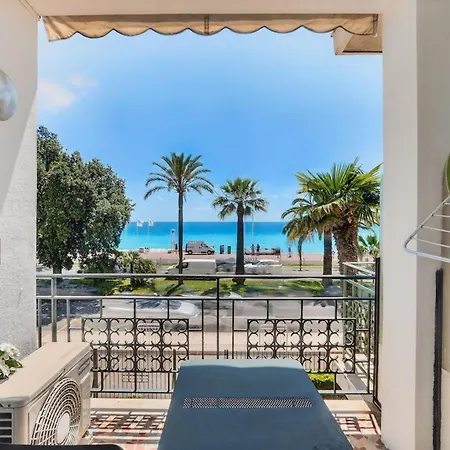 شقة Charming With Balcony & Sea View *